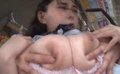 爆乳女子〇生痴漢レ〇プ