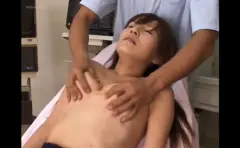 女子〇生限定バストマッサージ